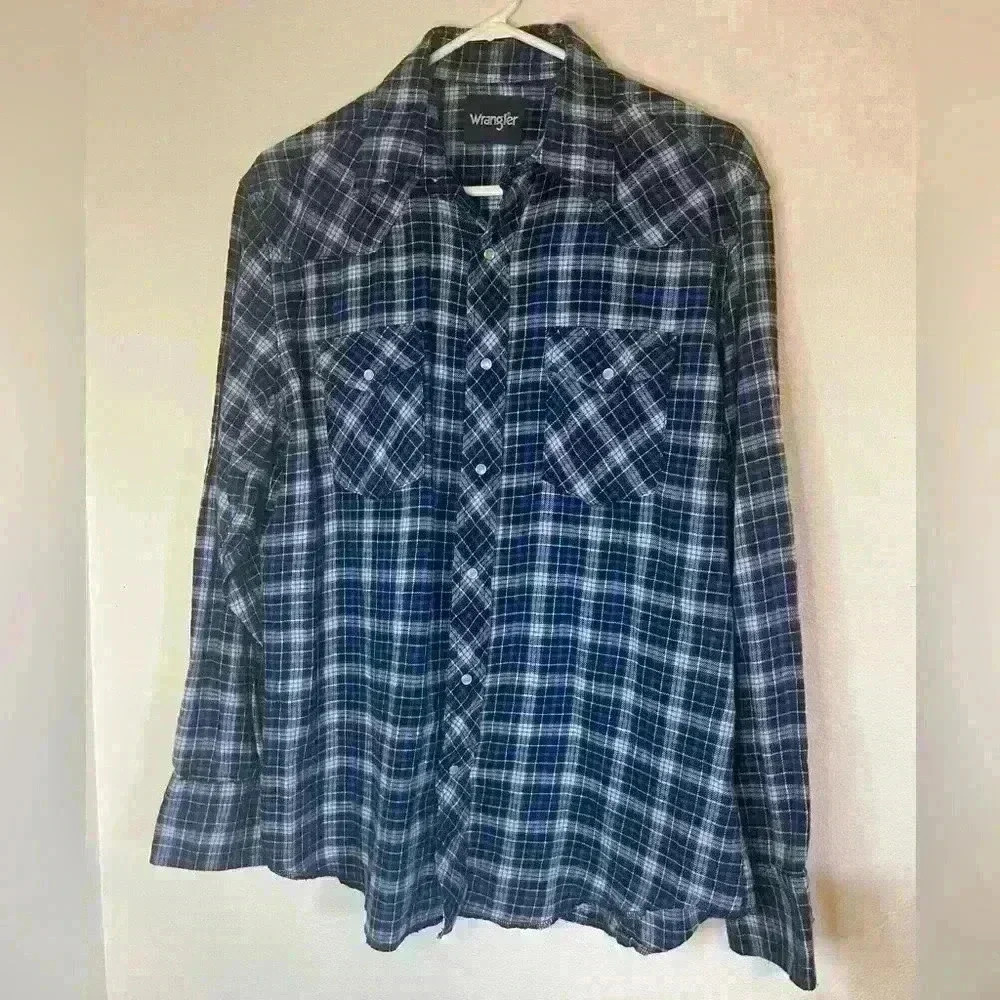 Wrangler Mens Large Long Sleeve Pearl Snap Pockets Collared Shirt Blue Plaid